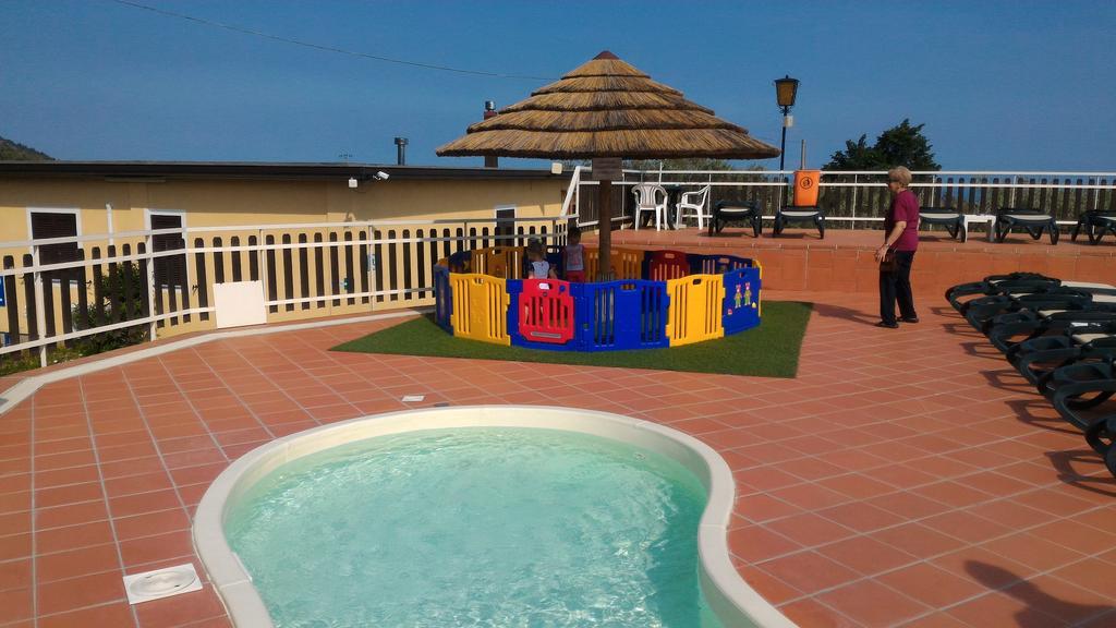 Camping Ali Baba Ceriale Luaran gambar